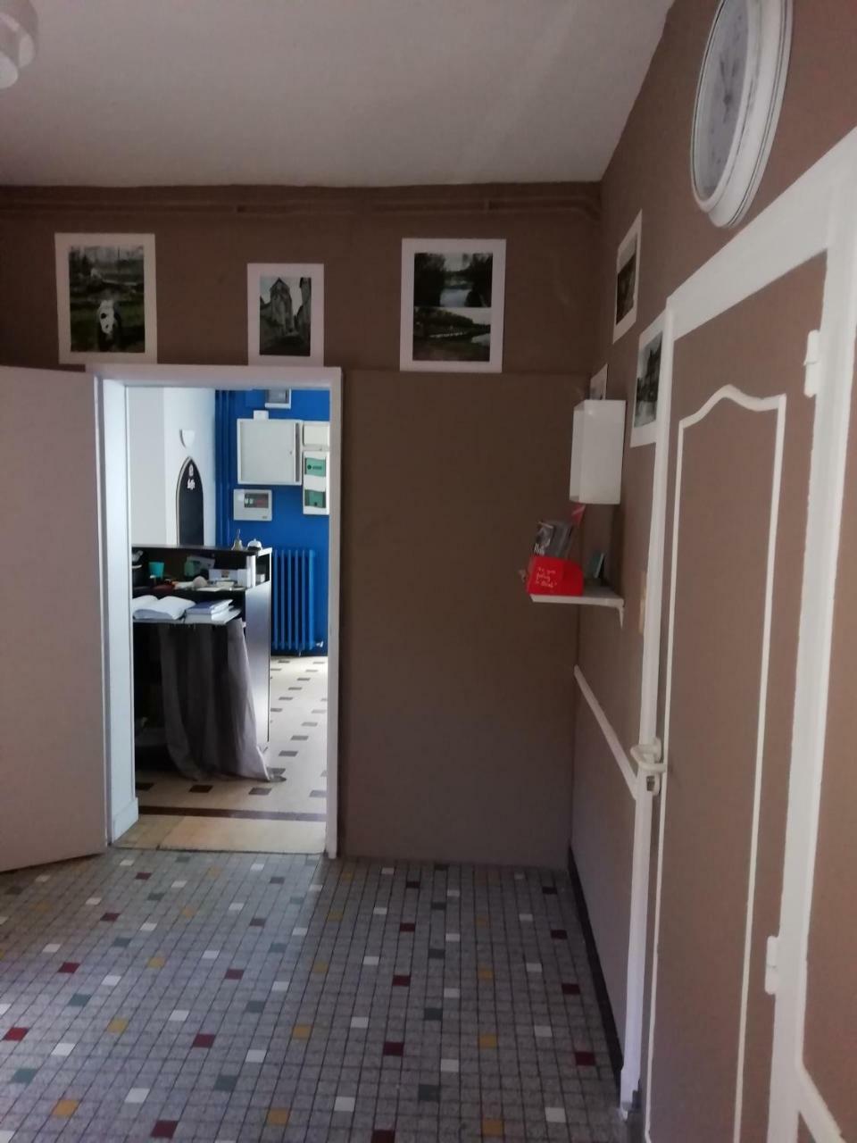 Les Chambres De La Gare 谢尔河畔努瓦耶 外观 照片
